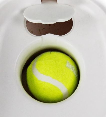 MÁQUINA LANZA PELOTAS CON RECOMPENSA AUTOMÁTICA PARA PERROS
