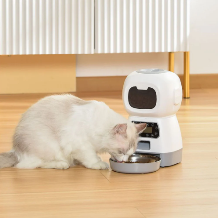 ROBOT DISPENSADOR DE COMIDA AUTOMATICO